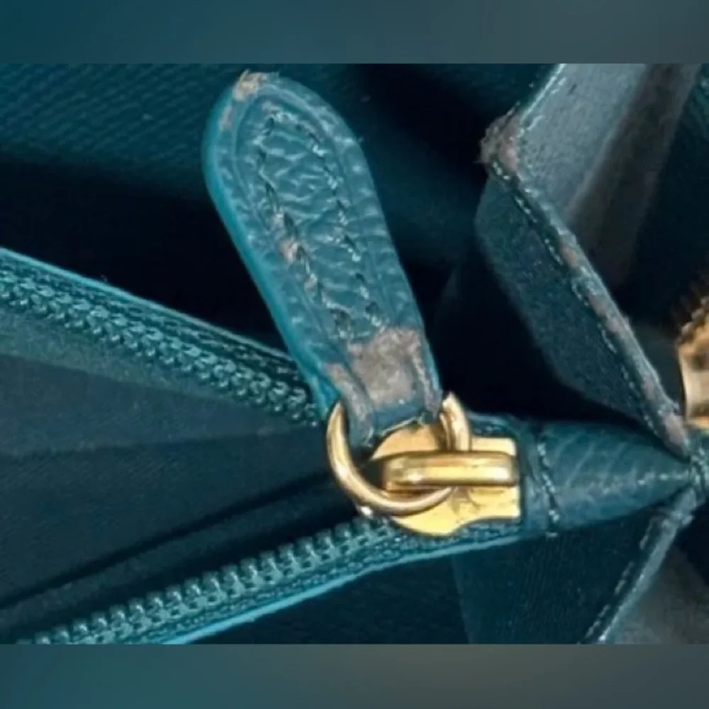 Coach teal leather long zippy wallet - Picture 9 of 9